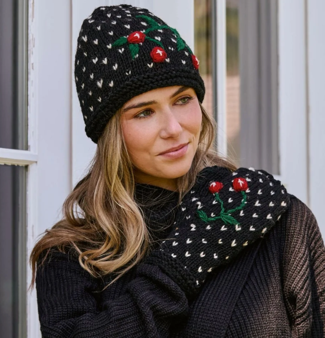 Cherries Embroidered Knit Mittens - Noir