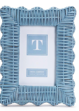 Picture frame  Blue scallop 4x6 rattan