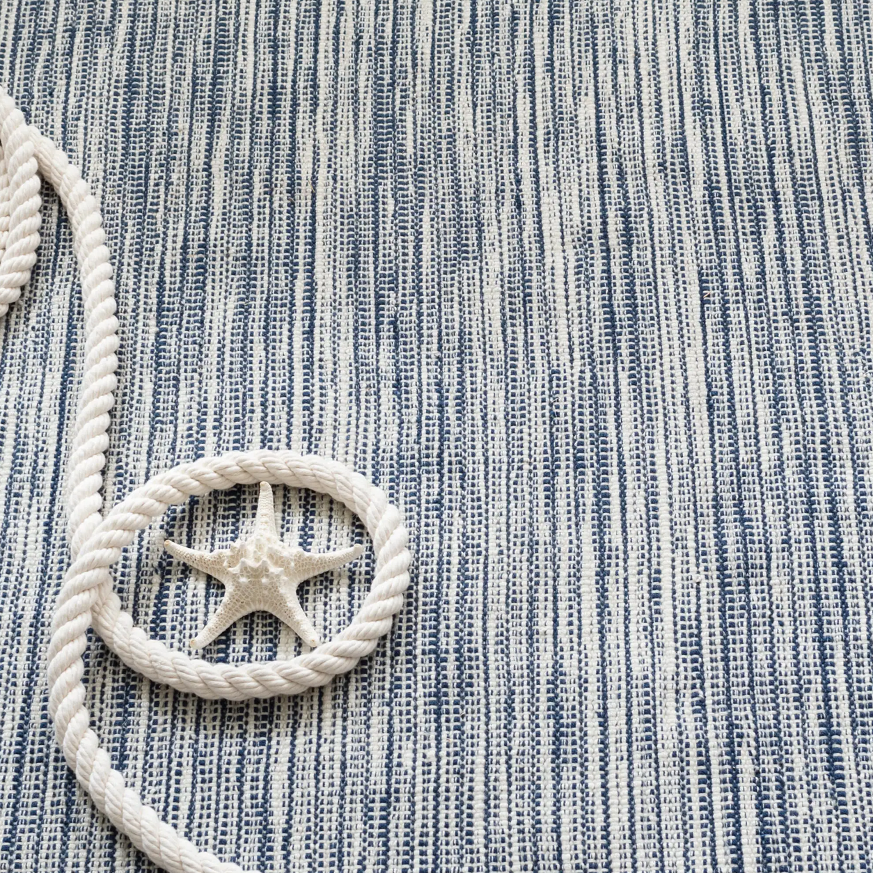 Handwoven Indoor/Outdoor Rug - Navy