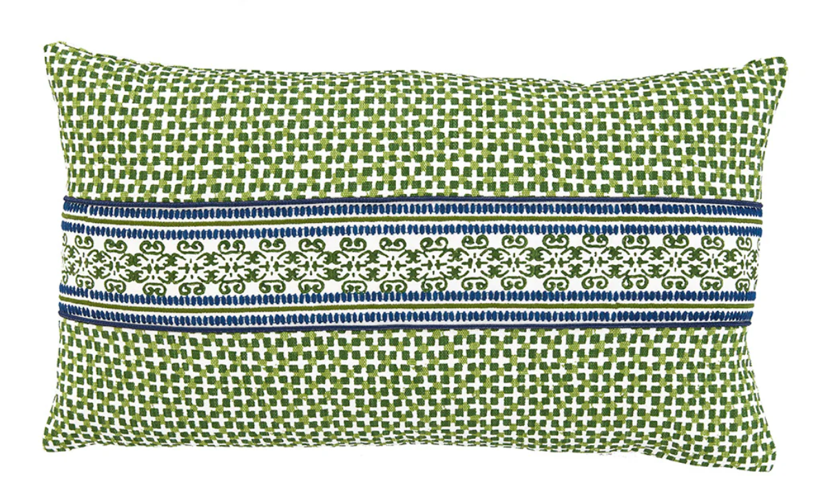 CROSS EMERALD PILLOW W/ SCROLL TRIM & LINEN FLANGE