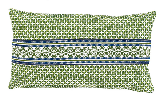 CROSS EMERALD PILLOW W/ SCROLL TRIM & LINEN FLANGE