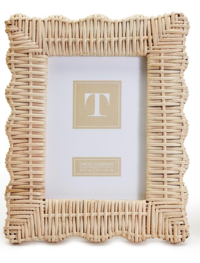 Scalloped rattan frame natural 5x7