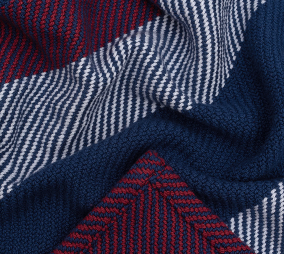 Throw Red/Navy