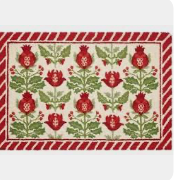 Rug Holiday Red/Green floral hooked rug